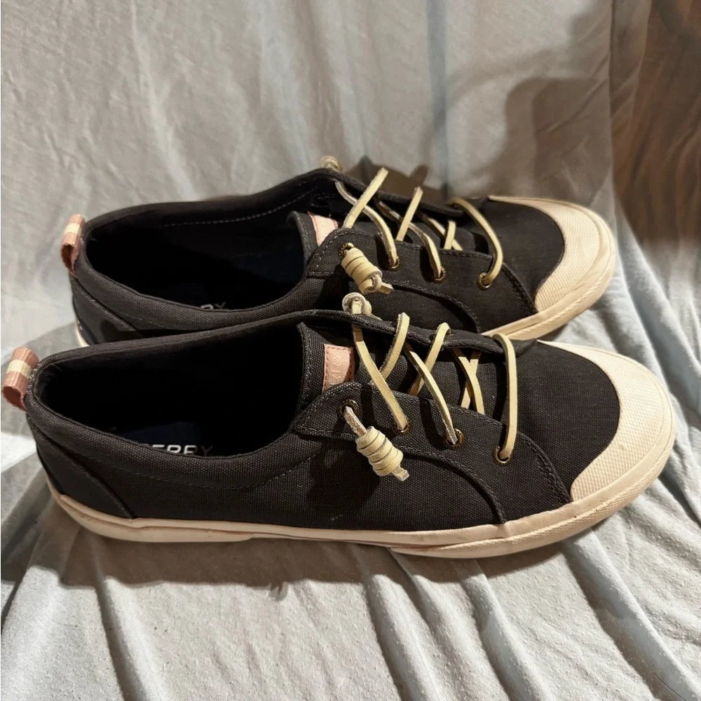 Sperry women’s gray Canvas Shoes - Picture 2 of 6